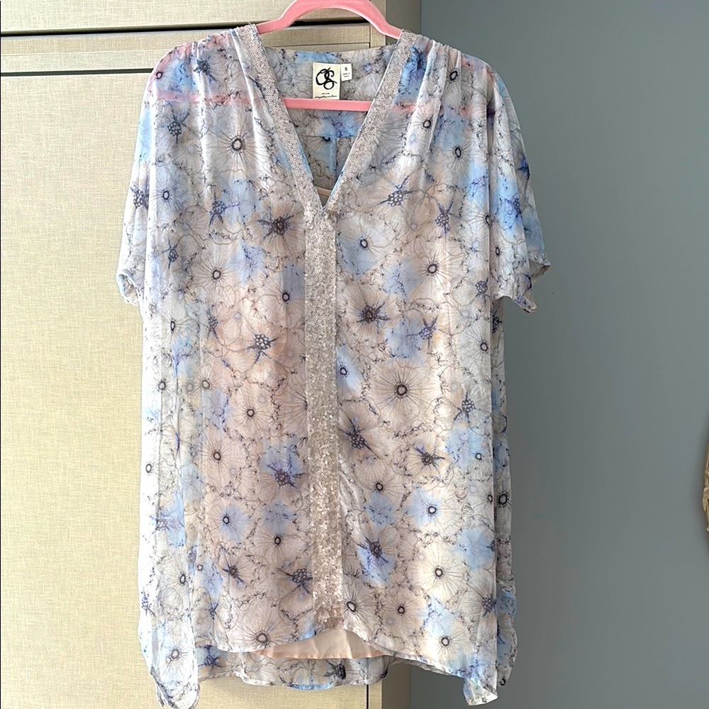 Anthropologie One September Lyla tunic size S would also fit a size M